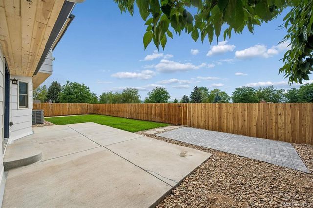 6449 S Locust Way, Centennial, CO 80111