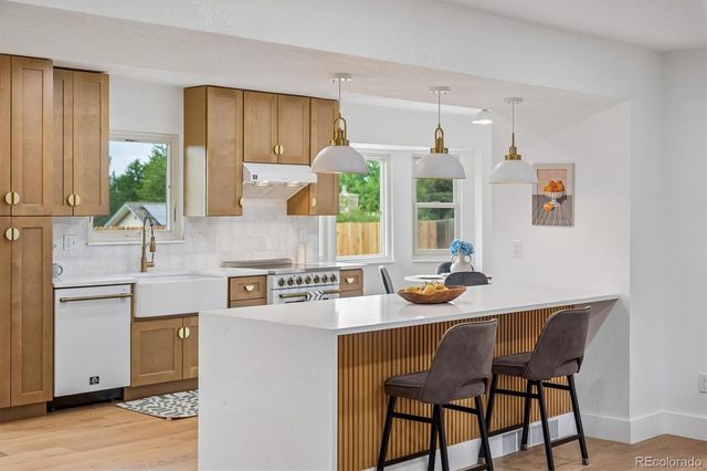 6449 S Locust Way, Centennial, CO 80111