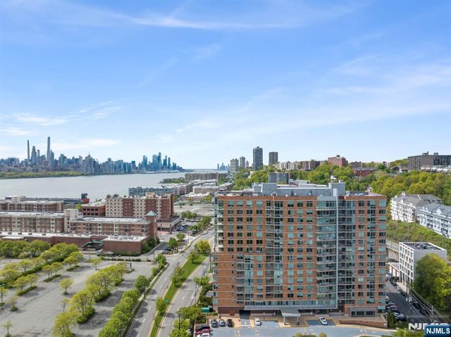 310 Hudson Park 310, Edgewater, NJ 07020