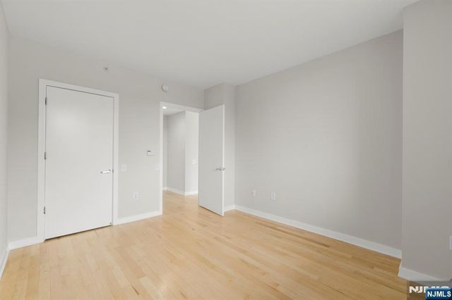 310 Hudson Park 310, Edgewater, NJ 07020