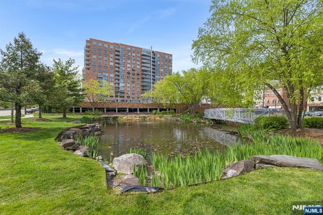 310 Hudson Park 310, Edgewater, NJ 07020