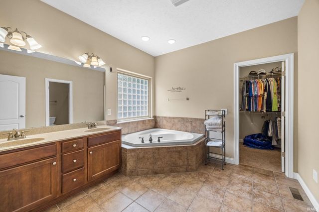 3628 Litchfield Lane, West Lafayette, IN 47906
