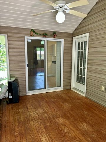 105 Eagle Court, Westminster, SC 29693