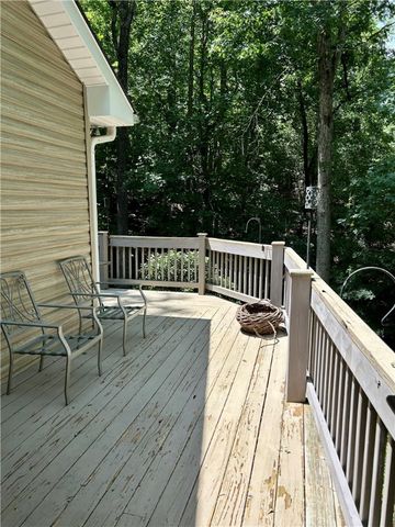 105 Eagle Court, Westminster, SC 29693