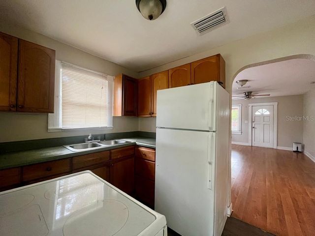 10106 N ARDEN AVENUE, Tampa, FL 33612