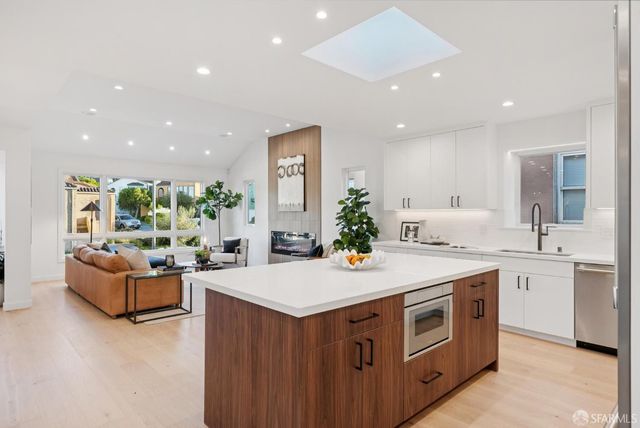 80 Chaves Avenue, San Francisco, CA 94127