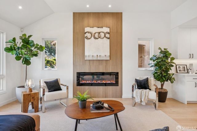 80 Chaves Avenue, San Francisco, CA 94127