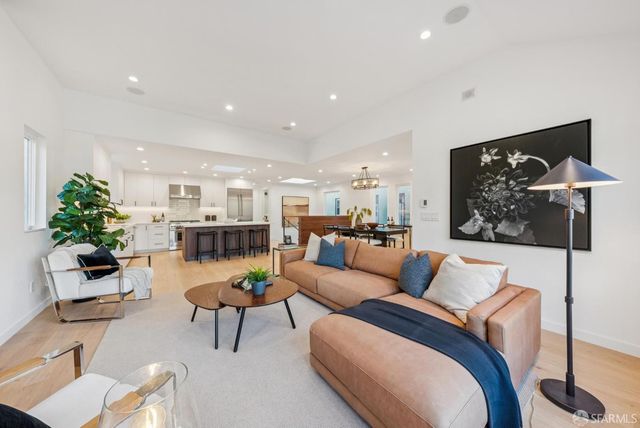 80 Chaves Avenue, San Francisco, CA 94127