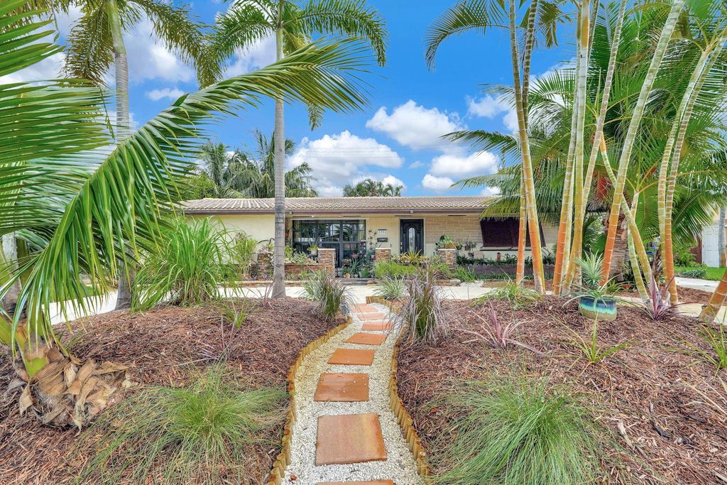 3351 SW 16th Ct, Fort Lauderdale, FL 33312