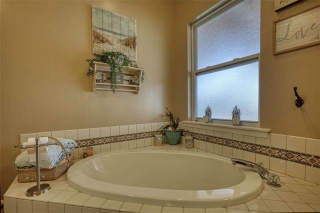 194 Burtom Rd, Eatonton, GA 31024