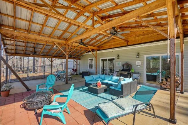 194 Burtom Rd, Eatonton, GA 31024