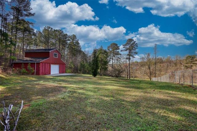 194 Burtom Rd, Eatonton, GA 31024