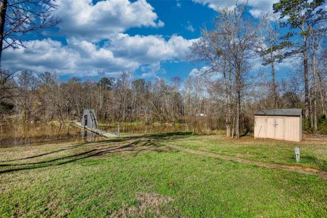 194 Burtom Rd, Eatonton, GA 31024