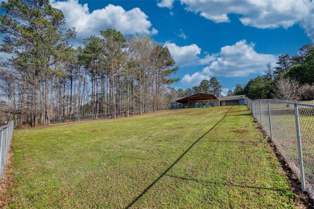 194 Burtom Rd, Eatonton, GA 31024