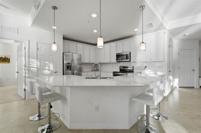 10054 CROOKED CREEK DRIVE 102, Venice, FL 34293