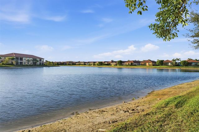 10054 CROOKED CREEK DRIVE 102, Venice, FL 34293