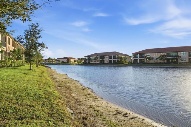 10054 CROOKED CREEK DRIVE 102, Venice, FL 34293