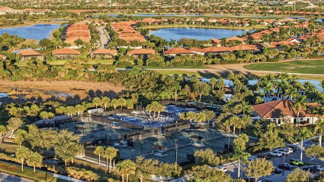 10054 CROOKED CREEK DRIVE 102, Venice, FL 34293