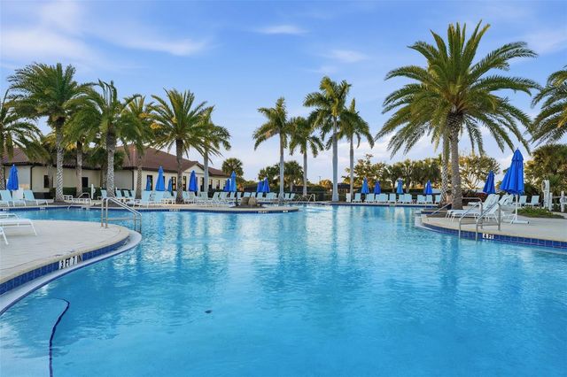 10054 CROOKED CREEK DRIVE 102, Venice, FL 34293