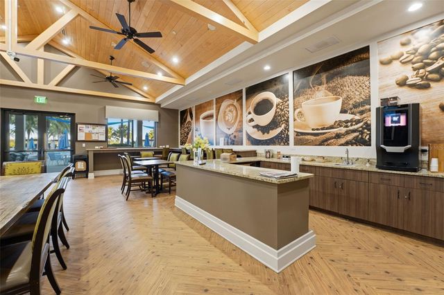 10054 CROOKED CREEK DRIVE 102, Venice, FL 34293