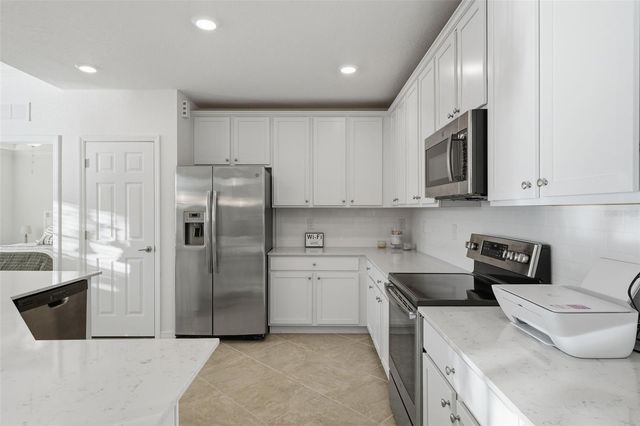 10054 CROOKED CREEK DRIVE 102, Venice, FL 34293