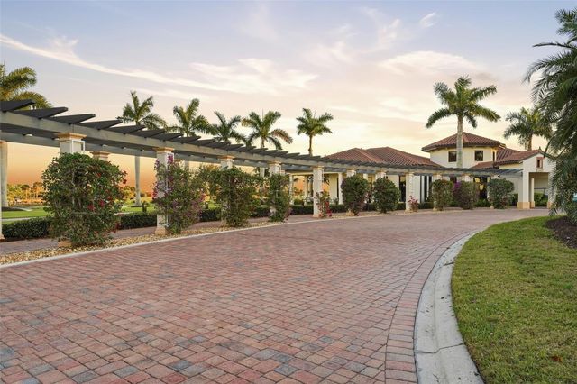 10054 CROOKED CREEK DRIVE 102, Venice, FL 34293
