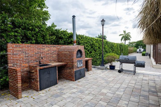 2835 SW 132nd Ave, Miami, FL 33175
