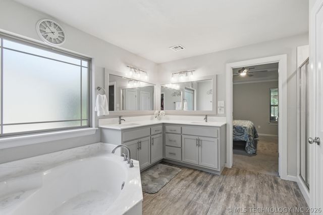 13828 S 21st Street E, Bixby, OK 74008