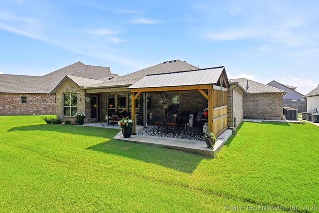 13828 S 21st Street E, Bixby, OK 74008