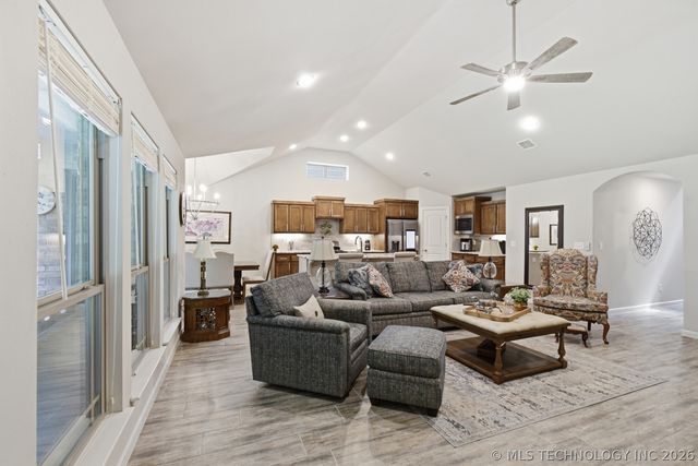 13828 S 21st Street E, Bixby, OK 74008