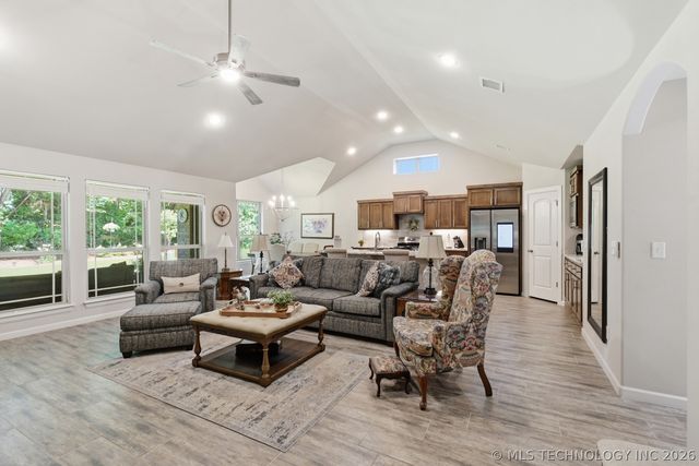 13828 S 21st Street E, Bixby, OK 74008