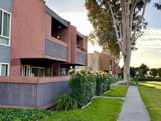 436 Dempsey Road 238, Milpitas, CA 95035