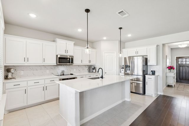 118 Mossy Creek Trail, Rhome, TX 76078