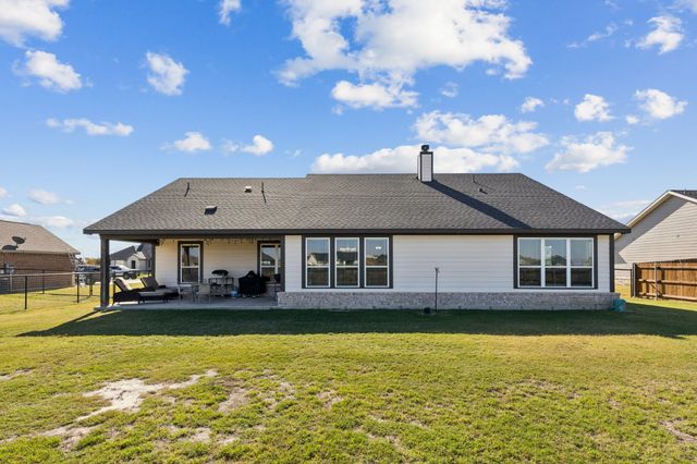 118 Mossy Creek Trail, Rhome, TX 76078