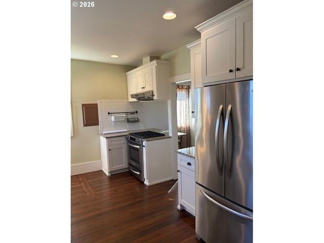 174 Ne 4TH Ave, Hillsboro, OR 97124