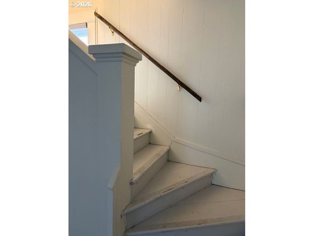 174 Ne 4TH Ave, Hillsboro, OR 97124