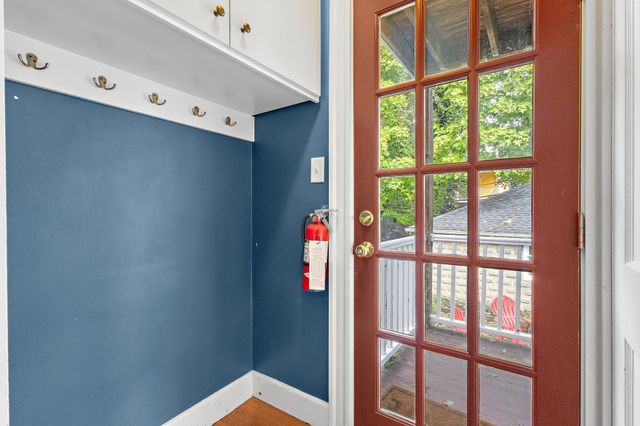 99 Saint Rose St 1, Boston, MA 02130