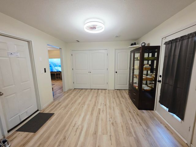 7305 N WISHING WELL DR, Columbia, MO 65202