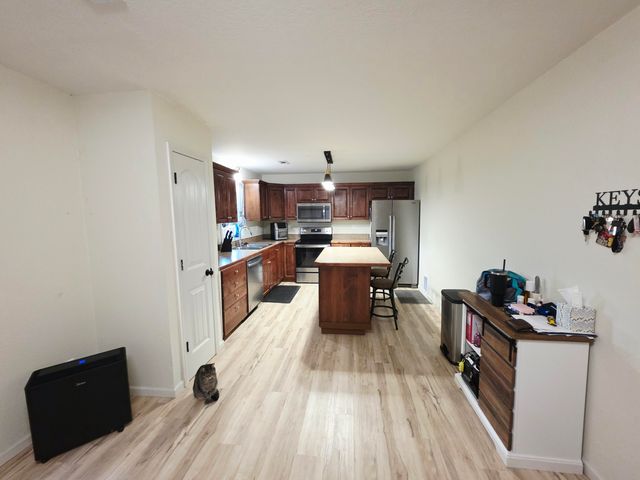 7305 N WISHING WELL DR, Columbia, MO 65202