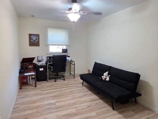 7305 N WISHING WELL DR, Columbia, MO 65202