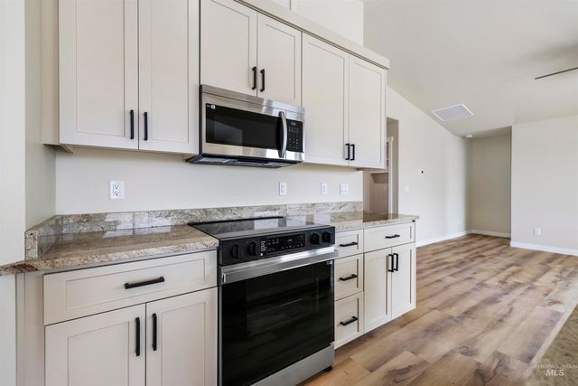 452 Rock Dove Loop, Twin Falls, ID 83301