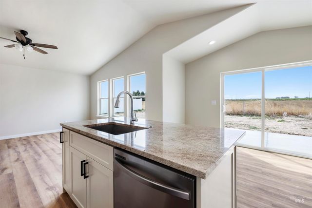 452 Rock Dove Loop, Twin Falls, ID 83301