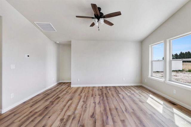 452 Rock Dove Loop, Twin Falls, ID 83301