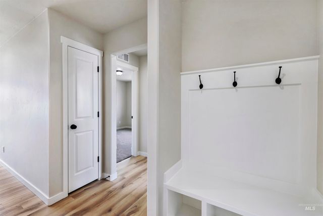 452 Rock Dove Loop, Twin Falls, ID 83301