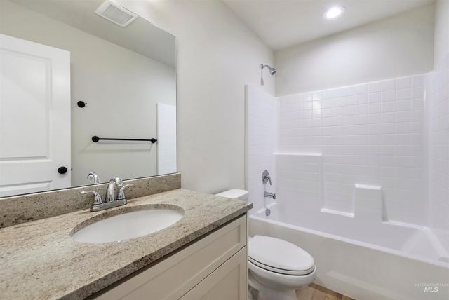 452 Rock Dove Loop, Twin Falls, ID 83301