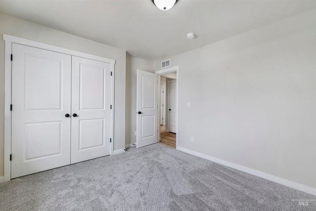 452 Rock Dove Loop, Twin Falls, ID 83301