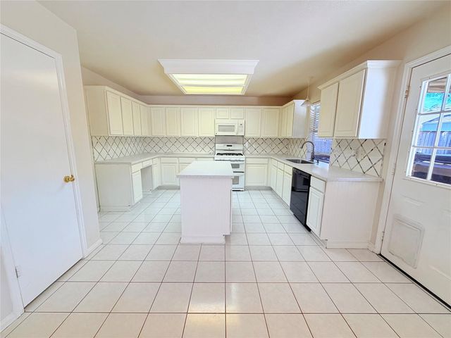 16418 Great Forest, Humble, TX 77346