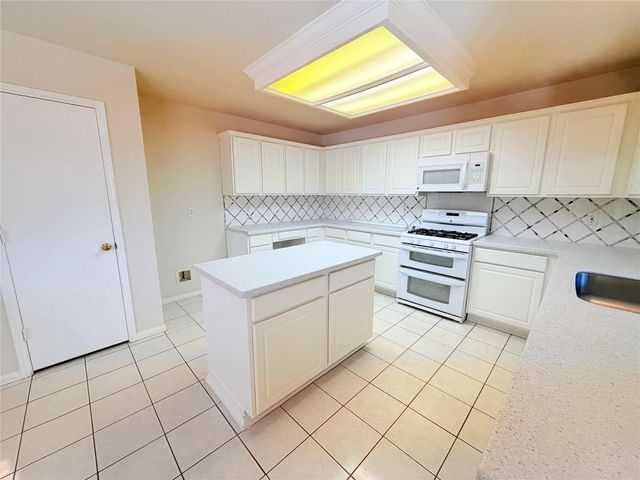 16418 Great Forest, Humble, TX 77346