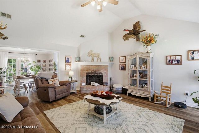 1930 Twin Pine Drive, Pearl, MS 39208