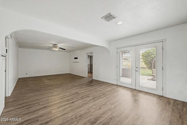 2102 W Utopia Road, Phoenix, AZ 85027